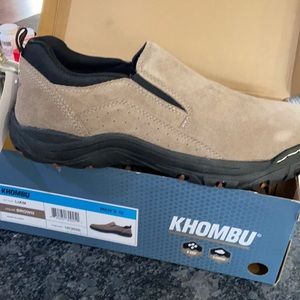 New khombu Liam men’s 12